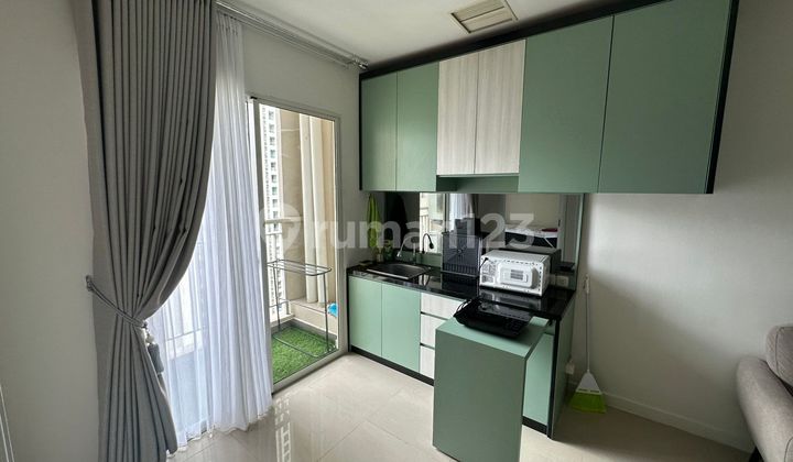 For Rent 1BR Madison Park Apartment Furnished Strategic Location Close to Central Park Mall, Neo Soho, Mall Taman Anggrek Citra Land, and Tarumanegara University, Ukrida Campus, Podomoro University