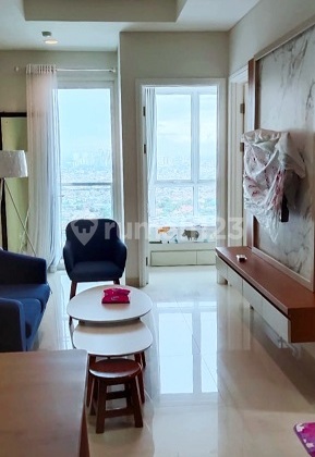 For Rent 2-bedroom Apartment at Grand Madison, Comfortable and Quiet Neighborhood, Highly Strategic Location Close to Central Park Mall, Citra Land, Neo Soho, Taman Anggrek, and Tarumanegara University, Podomoro City, Ukrida. 2