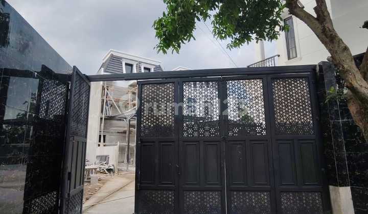 Ready-to-Occupy House in Jatiwaringin 2