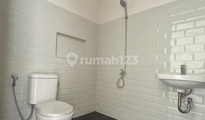 Rumah Baru 2 Lantai, Nempel Gerbang Tol 2