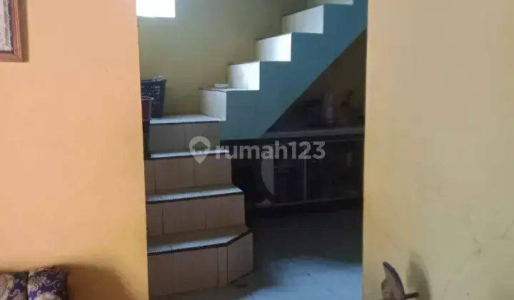 Rumah Tingkat dan Toko 5