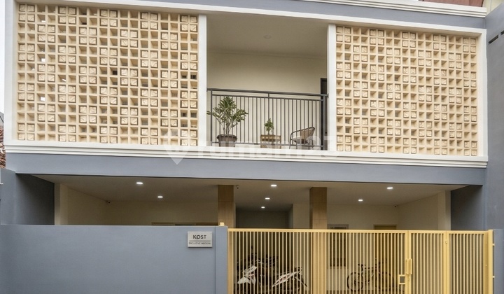 Investment in Male Dormitory in Beji - 33 Rooms Targeting University of Indonesia and Gunadarma University Students 1