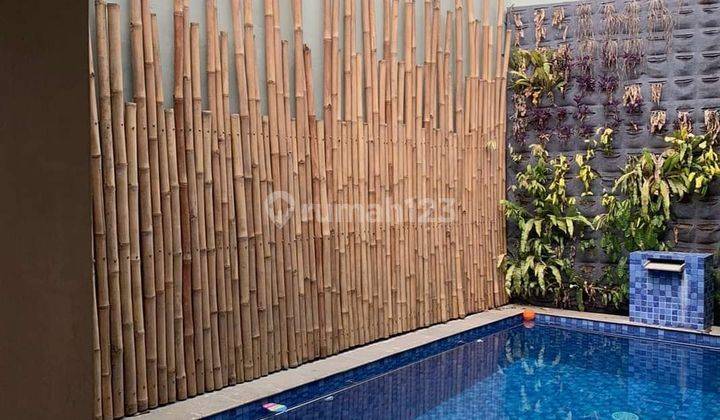 Rumah Dijual Butuh Uang Di Depok LT 137m² + Swimming Pool SHM 1