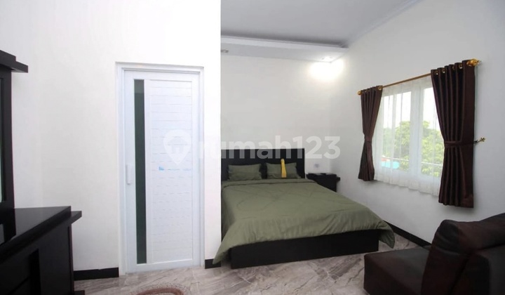 Cheap Boarding House for Sale with Swimming Pool Fully Rented Near Campus 2