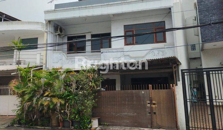 Rumah Jelambar Dekat Daan Mogot Jakarta Barat-2 1/2 Lantai & Hitung Tanah 1