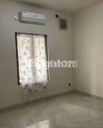 Rumah Sewa Semanan Dekat Stasiun Dan Pusat Kuliner Jakarta Barat 2