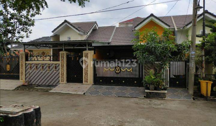 Rumah Vila Mutiara Gading 2 1