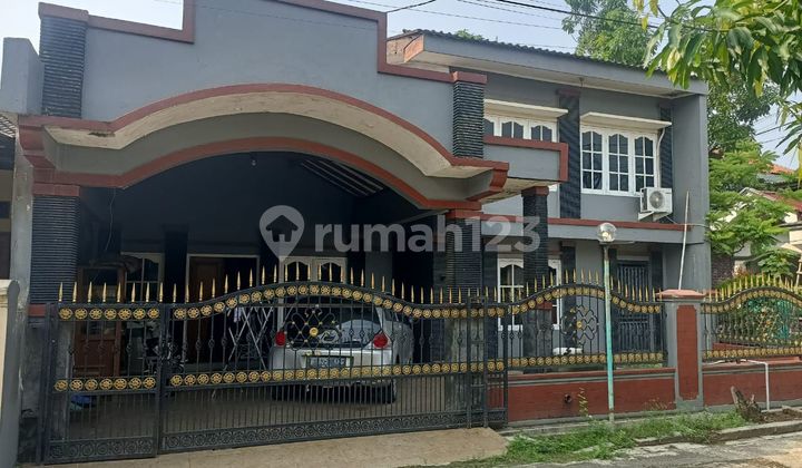 Two-story corner room in Rawalumbu Narogong, good. 2