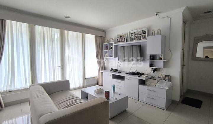 Di Jual Rumah Mewah Grand Wisata hadap jalan Boulevard 2