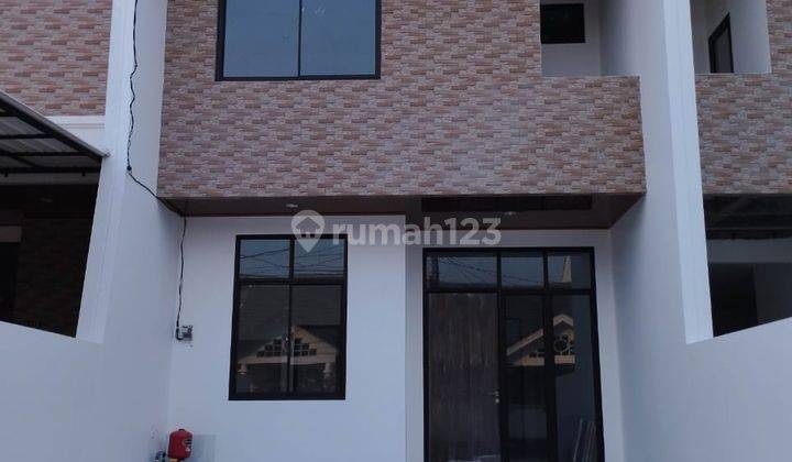 Rumah 3 Lantai Full Attic Di Vila Melati Mas 2