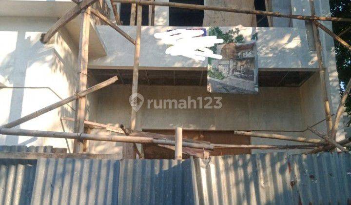 Di jual rumah Metland puri 2. Lantai depan taman baru 70 persen Cipondoh Tangerang  1