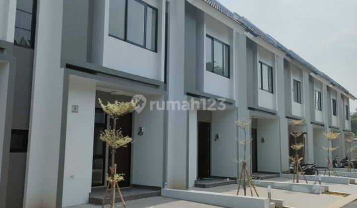 Dijual rumah 2 lantai di Puri indah dekat perkantoran 