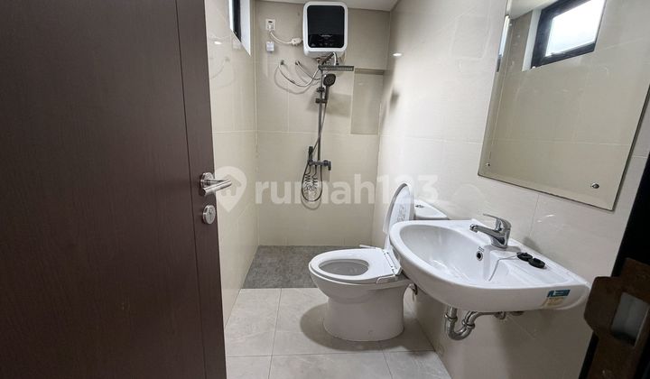 For Sale Ready-to-Live-in House Very Nice 2