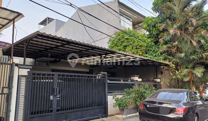 Ready-to-Occupy House in the Quiet Neighborhood of Pulomas