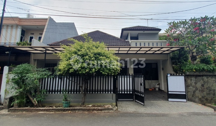 Dijual Rumah Siap Huni 1,5 Lantai di Pulo Asem Timur, Hadap Selatan Dijual Rumah Siap Huni 1,5 Lantai di Pulo Asem Timur, Hadap Selatan