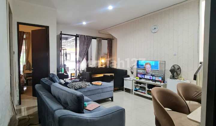 For Sale, 2-Story Ready-to-Occupy House in Discovery Bintaro Jaya 2