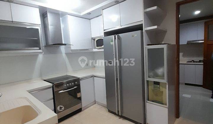 Rumah megah hoek lahan luas di cluster menteng bintaro jaya 12