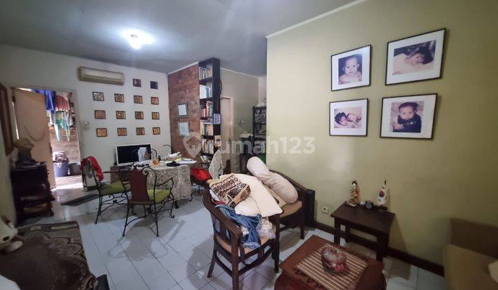 Rumah hitung tanah di perumahan graha raya bintaro jaya 2