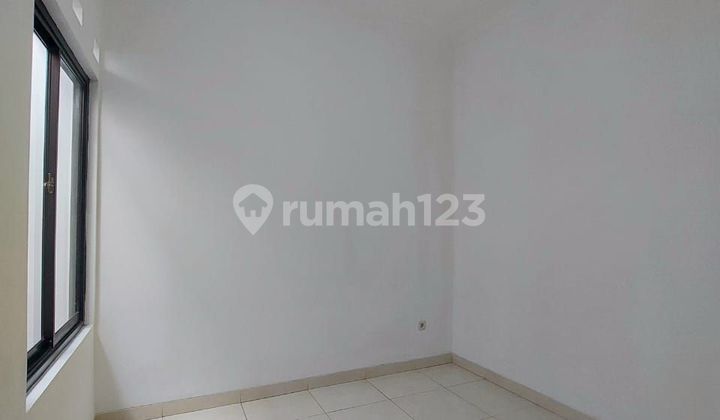 Rumah Siap Huni 1.5 Lantai Di Pisok Perkici Puyuh Bintaro Jaya Sektor 5  2
