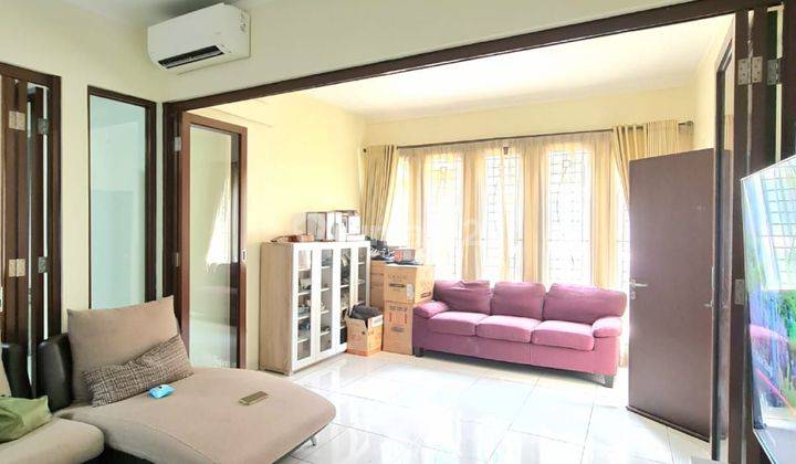 Rumah posisi hoek furnished di cluster discovery bintaro jaya sektor 9
 1