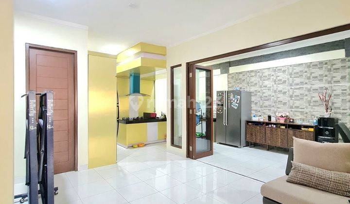 Rumah posisi hoek furnished di cluster discovery bintaro jaya sektor 9
 2