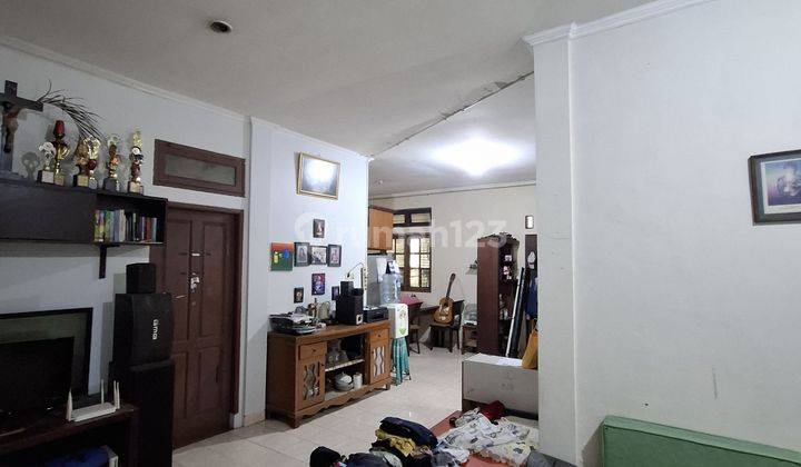 Rumah Hoek Di Dalam Cluster Fedora Valencia Graha Raya Bintaro Jaya 2