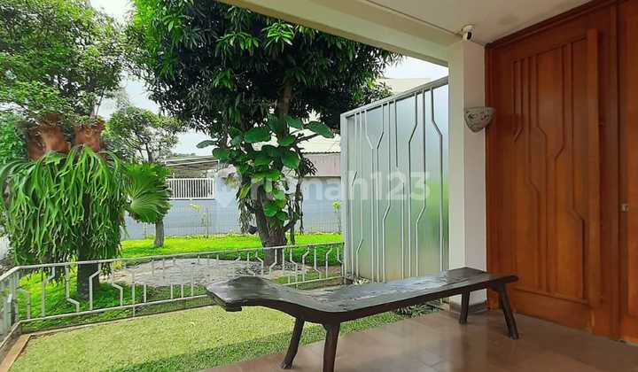 Modern Balinese House with One Gate System in BSD City, South Tangerang 2