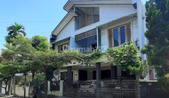 Rumah Modern Tropical Siap Huni di Bintaro Jaya Sektor 9 1