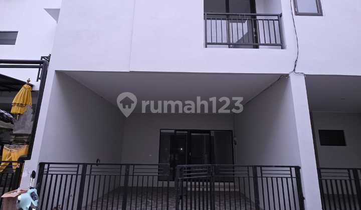 Di Jual Cepat Rumah 2 Lantai Di Perumahan Sesetan Denpasar 2