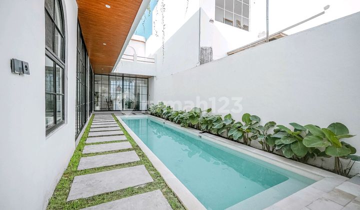 Di Sewa Vila Luxury Cantik di Tumbak Bayuh