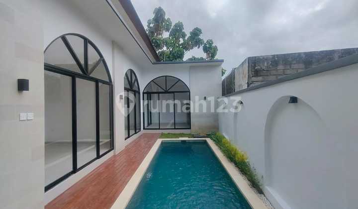 Di Sewakna Vila Baru Minimalis Stylr Mediterania di Jimbaran 2