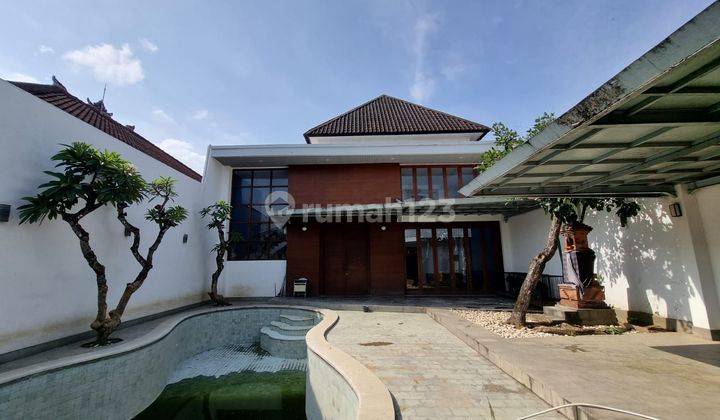 Dijual Rumah Minimalis Style Villa Pool Lingkungan Elit Badung 2