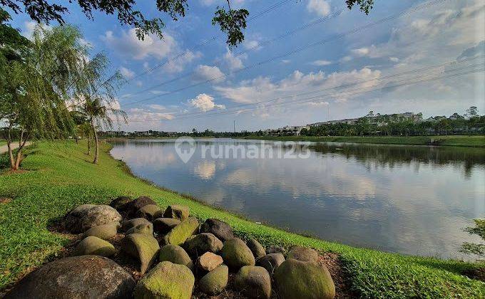 Rumah Murah Cantik Gaya Mediteranian 3 Lantai di Bsd Dgn Fasilitas Danau 2