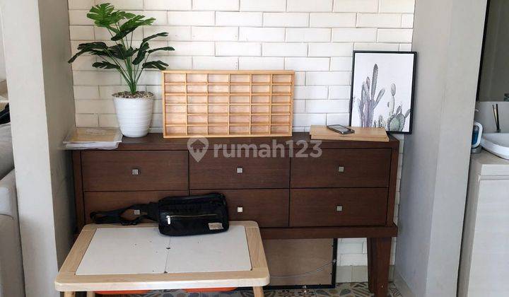 Jual Cepat Rumah Rapi Semi Furnished di Avani Bsd 2