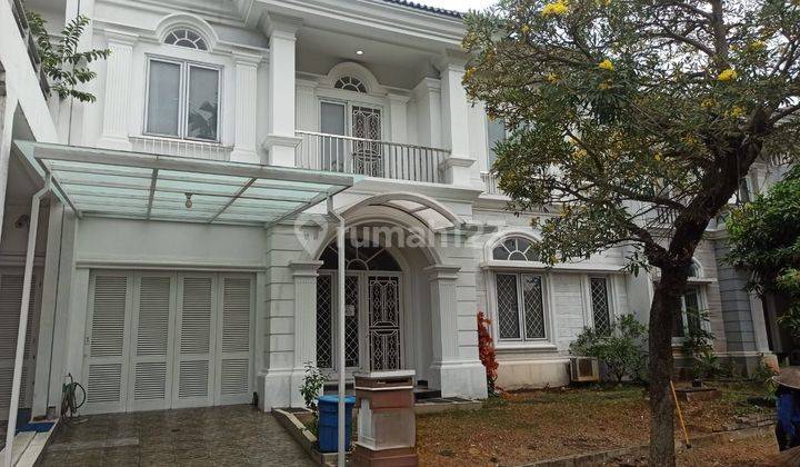 Rumah Cantik Siap Huni di Pinggir Danau Serenade Lake, Gading Serpong 1