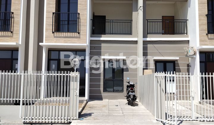 Brand new house, no down payment, free fees, Gununganyar Wiguna, Medokan Purimas, Rungkut, Surabaya. Brand new house, no down payment, free fees, Gununganyar Wiguna, Medokan Purimas, Rungkut, Surabaya.