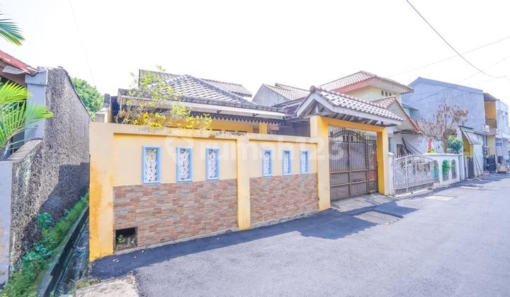 Rumah Siap Huni 14 Menit ke Stasiun Lenteng Agung Hadap Timur J34544 2