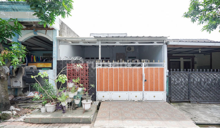 Rumah Seken Terawat 15 Menit ke Terminal Bekasi Bebas Banjir J28816 Rumah Seken Terawat 15 Menit ke Terminal Bekasi Bebas Banjir J28816