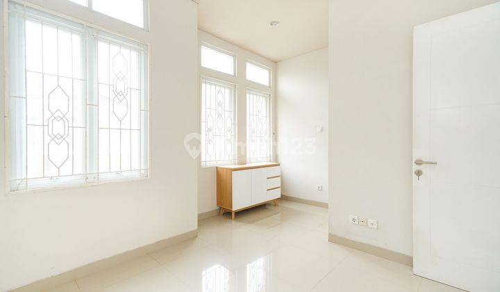 Rumah Cantik Idaman 10 menit ke Stasiun Serpong SHM Siap Huni J20305 2