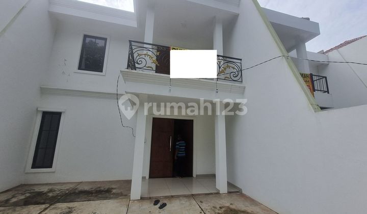 Rumah Strategis Sebelah Trans Studio Mall Cibubur LB 180 Siap KPR J33115