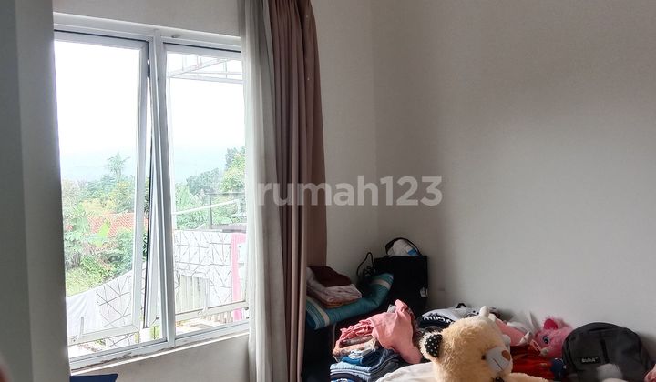 Rumah 2 Lantai 10 Menit ke Stasiun Bogor Siap Huni Bebas Banjir J31842 2