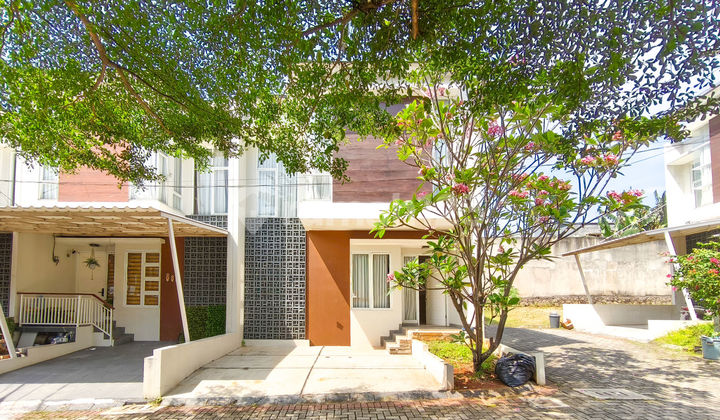 Rumah Cantik Terawat 7 Menit ke Living Plaza Pamulang Bisa KPR J36134 Rumah Cantik Terawat 7 Menit ke Living Plaza Pamulang Bisa KPR J36134