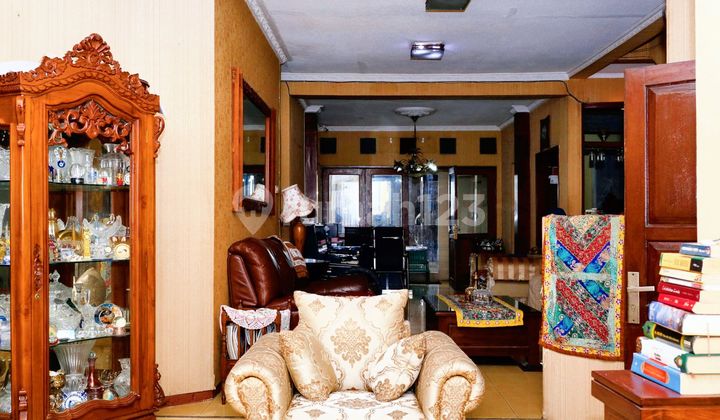 Rumah 4 Kamar Tidur Hadap Selatan 9 Menit ke Living Plaza Pamulang J-17393 2