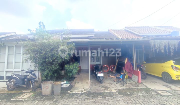 Rumah 15 Menit ke Plasa Cibubur SHM Siap Huni Dibantu KPR J-32350