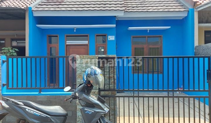 Rumah Terawat SHM 7 Menit ke Mitra Keluarga Jatiasih Siap Huni J39183 Rumah Terawat SHM 7 Menit ke Mitra Keluarga Jatiasih Siap Huni J39183