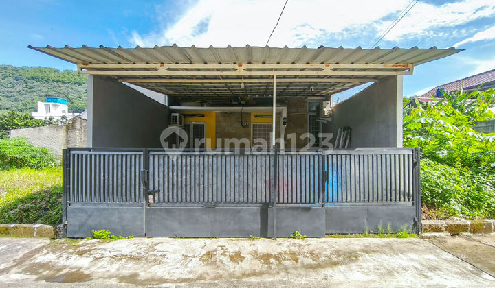 Rumah Minimalis 10 Menit ke Terminal Laladon di Bogor Siap Huni J26829 Rumah Minimalis 10 Menit ke Terminal Laladon di Bogor Siap Huni J26829
