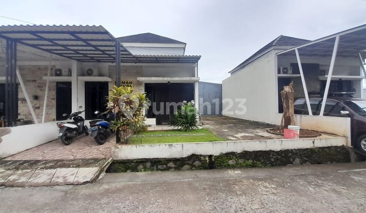 Rumah Luas SHM 18 Menit ke Terminal Sawangan 1 Lt Dibantu KPR J39250 Rumah Luas SHM 18 Menit ke Terminal Sawangan 1 Lt Dibantu KPR J39250