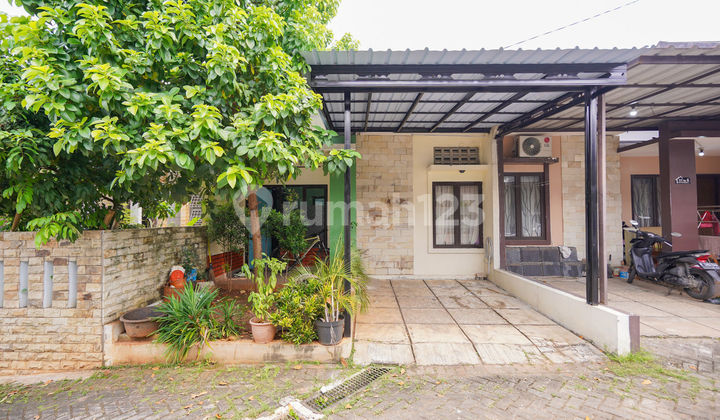 SHM House Facing North near Burangkeng Toll Gate Assisted with KPR J-11159