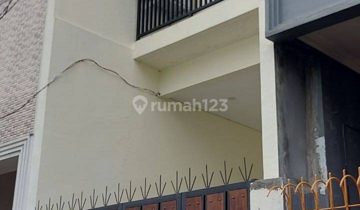 Rumah 2 Lt SHM 10 Menit ke NEO SOHO Mall Dibantu KPR Bisa Nego J27685 1