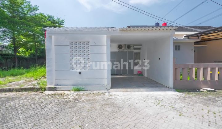 Strategic 90m² Land House, 10 Minutes to Jurang Mangu Station, North Facing J35208